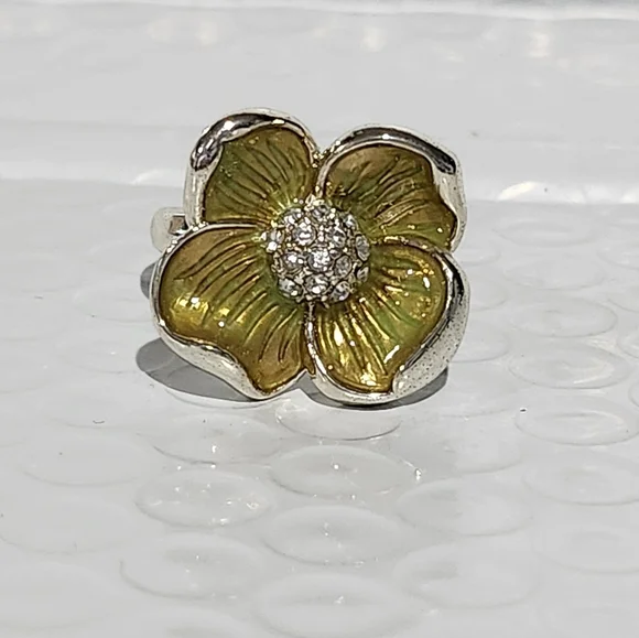 Avon Garden Beauties Flower Ring Size 10 - Picture 3 of 10